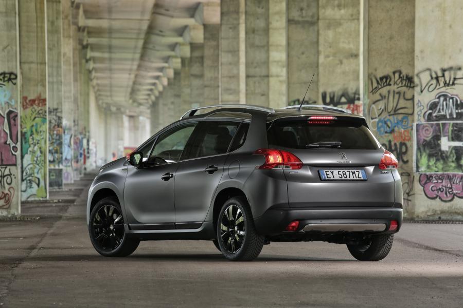  Peugeot 2008 Black Matt 2015 года  (фото 4 из 10)